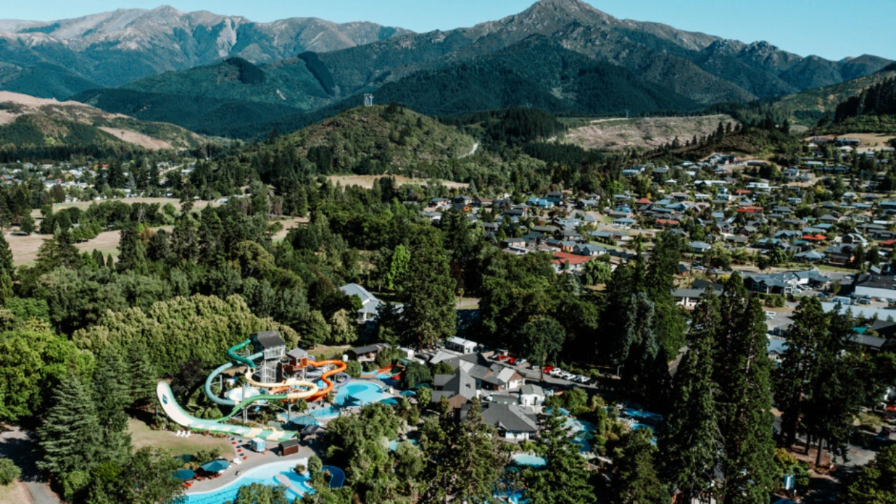 hanmer springs digital marketing four stripes